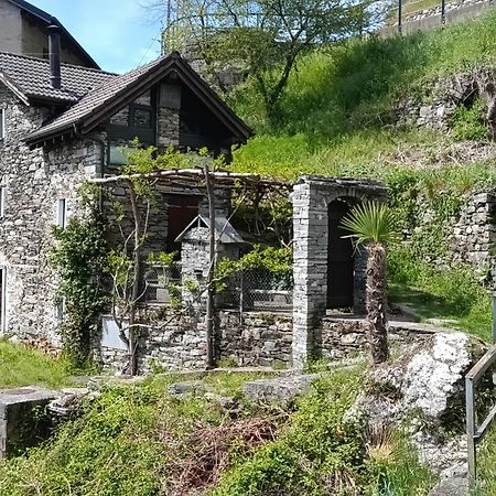 Villa Rustico "Casa Di Sasso" à Intragna Extérieur photo