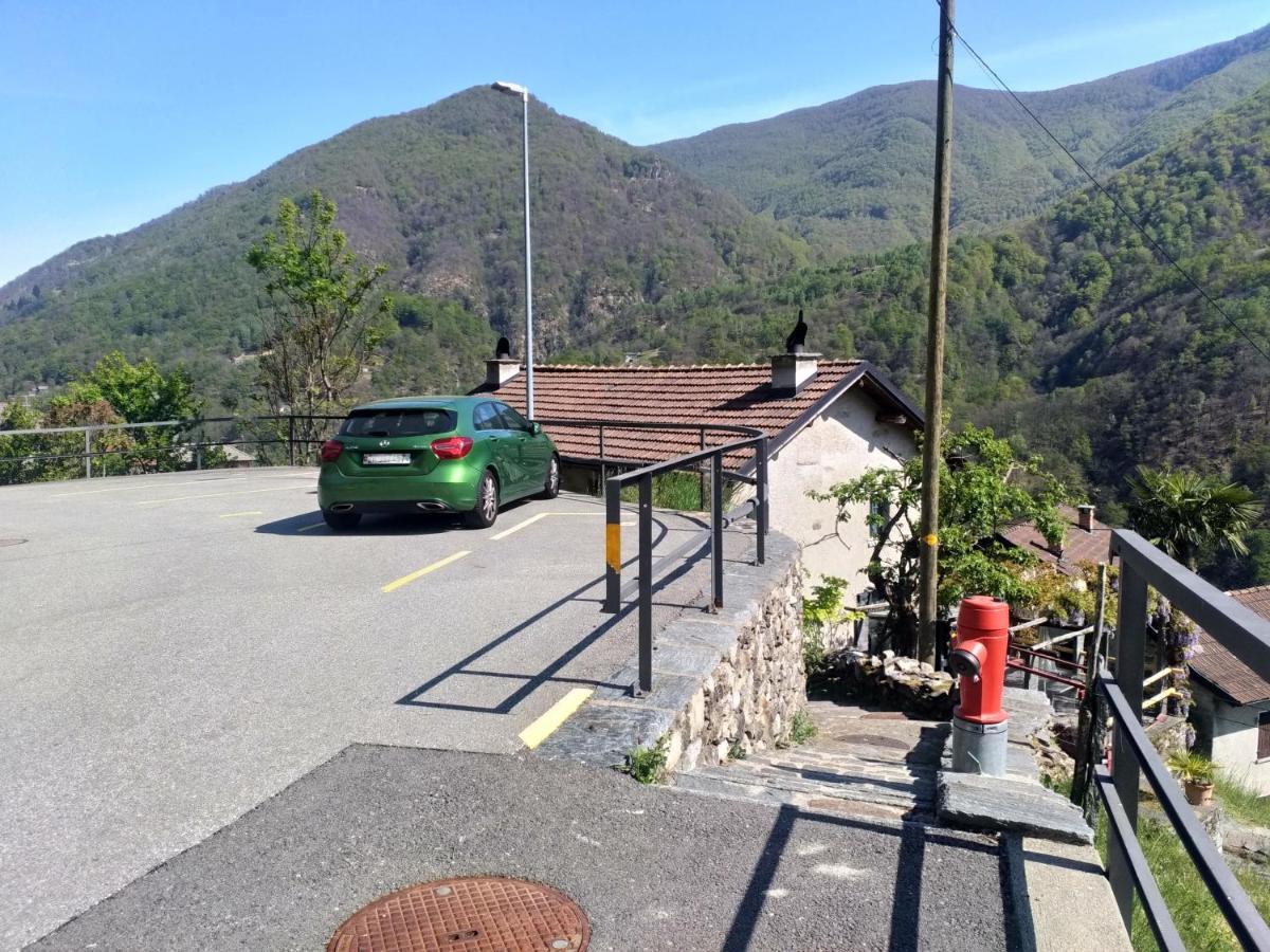Villa Rustico "Casa Di Sasso" à Intragna Extérieur photo