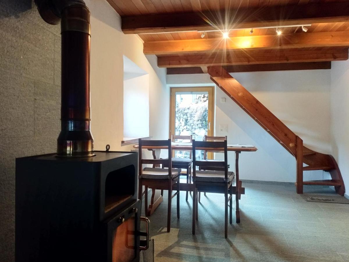 Villa Rustico "Casa Di Sasso" à Intragna Extérieur photo
