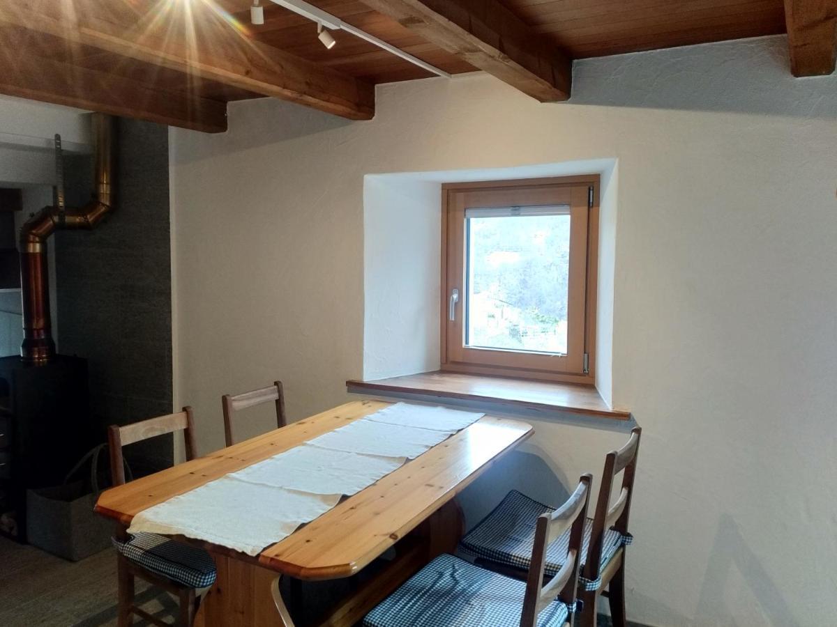 Villa Rustico "Casa Di Sasso" à Intragna Extérieur photo