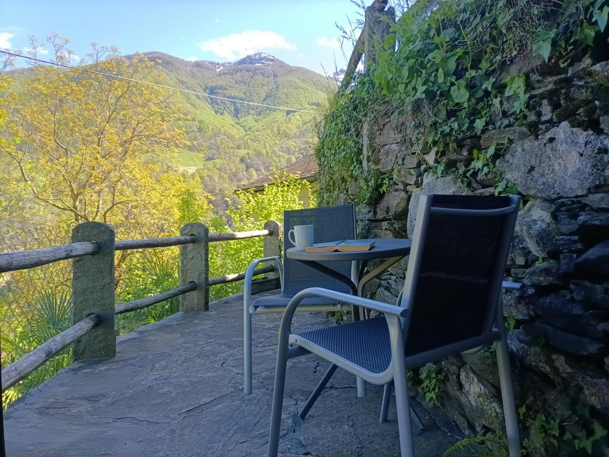 Villa Rustico "Casa Di Sasso" à Intragna Extérieur photo