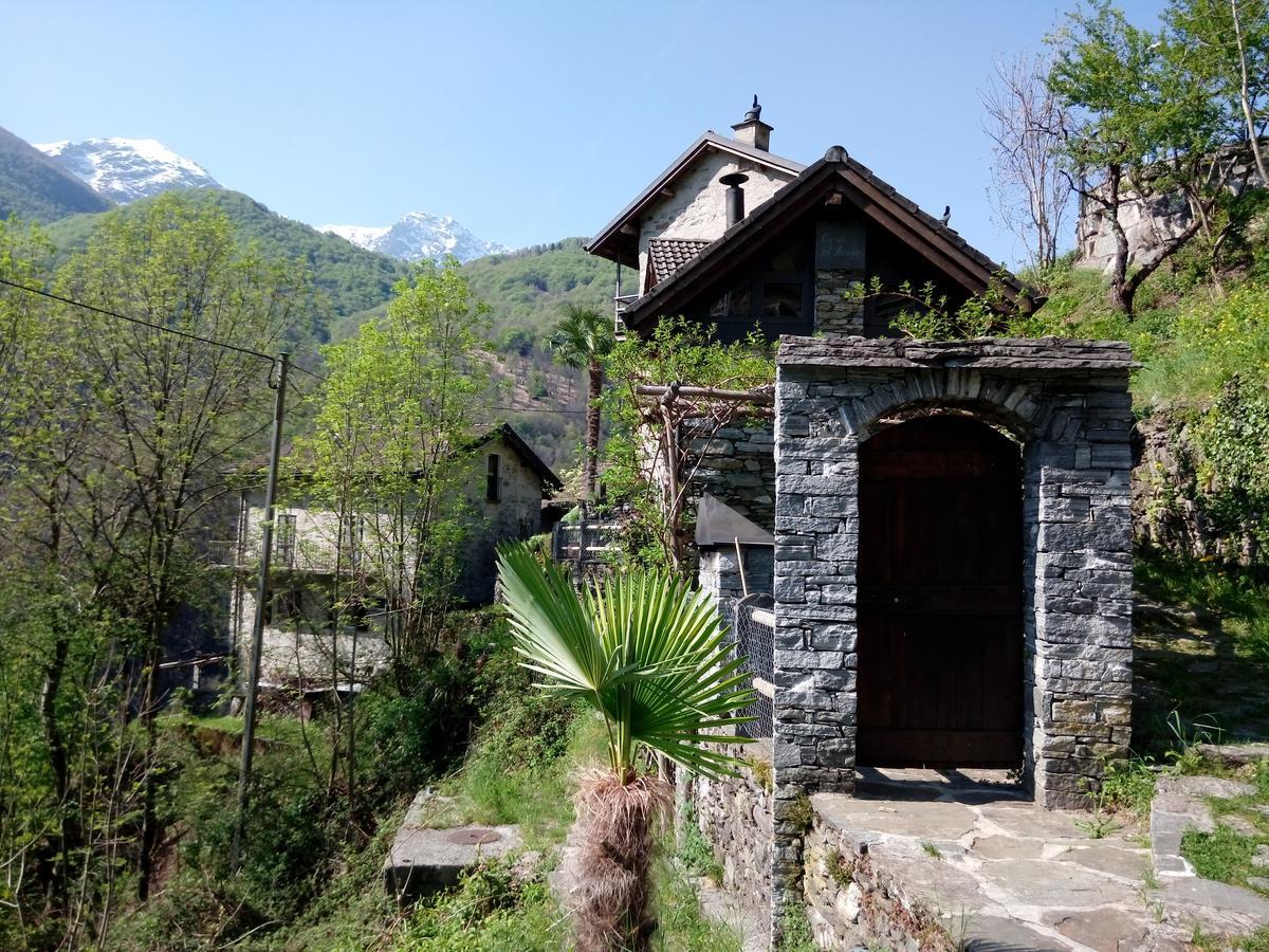 Villa Rustico "Casa Di Sasso" à Intragna Extérieur photo